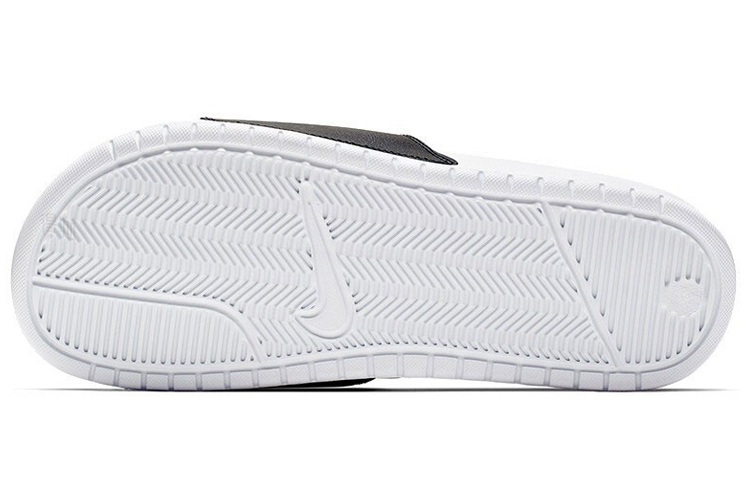 Шлепанцы Nike Benassi JDI OG JDI Mismatch (черно-белые) — Чёрный / белый — фото 4