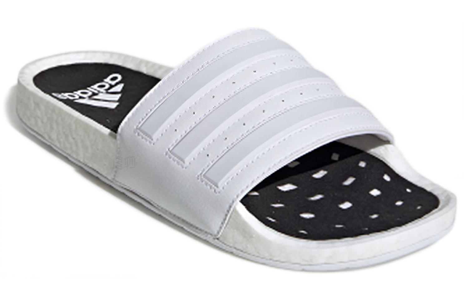 Шлепки adidas Adilette Boost (белые) — фото 3