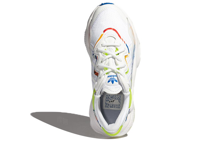 Кроссовки adidas originals Ozweego (бело-сине-красные) — фото 5