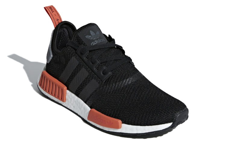 Кроссовки adidas Originals NMD_R1 (черно-бело-оранжевые) — Чёрный / белый / оранжевый — фото 3