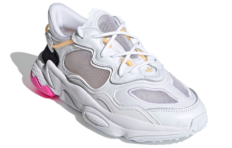 Женские кроссовки adidas Ozweego Lite (бело-красно-черные) — фото 3