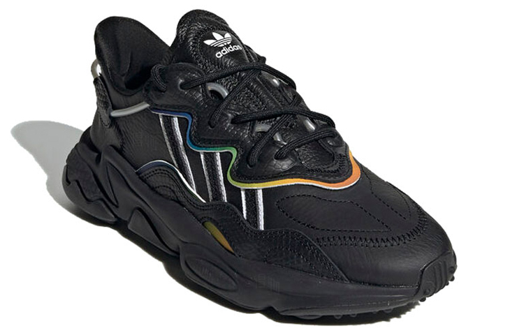 Женские кроссовки adidas Ozweego (черный) — Чёрный — фото 2
