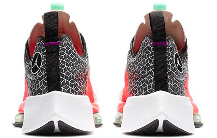 Мужские кроссовки Jordan Air Zoom Renegade (красно-черно-зеленые) — Красныйчёрныйзелёный — фото 5