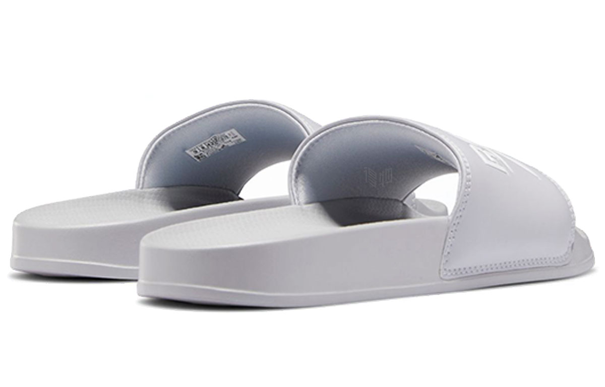 Шлепанцы Reebok Classic Slides (белые) — фото 5