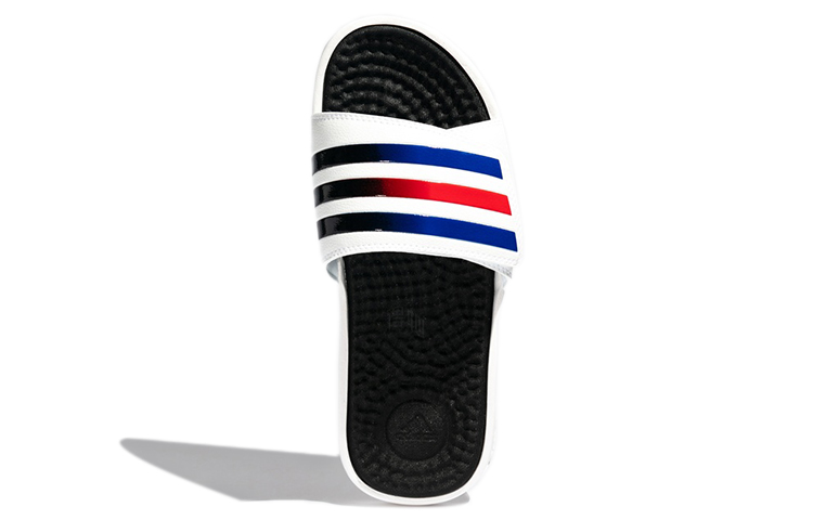 Шлепанцы adidas Adissage (бело-сине-красные) — Белый / синий / красный — фото 5