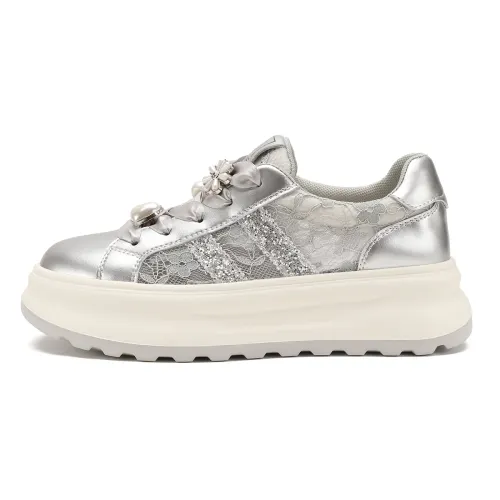D FUSE SCANDINAVIA Slip Resistant, Abrasion Resistant, Lightweight Low Top Casual Shoes Women's Silver