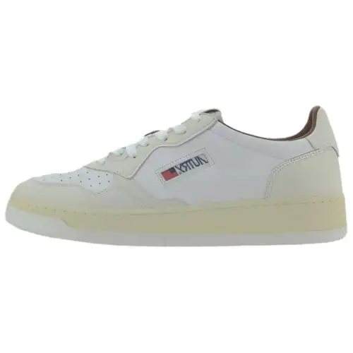 AUTRY Medalist Low top Skateboard Shoes Men's White