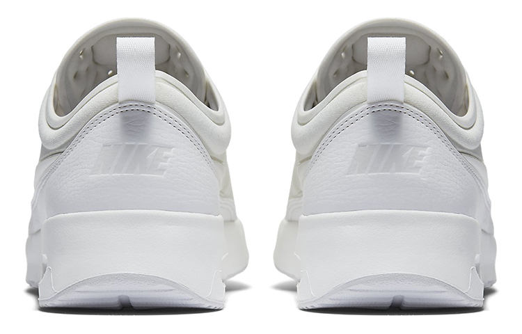 Женские кроссовки Nike Air Max Thea Ultra Premium (белый) — фото 3