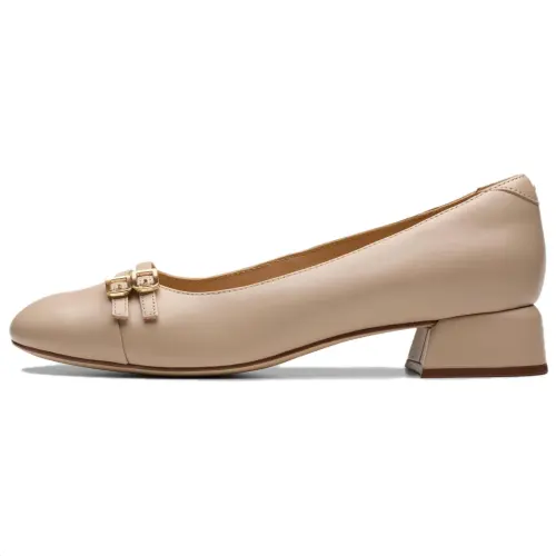 Clarks Casual Shoes Women's Sand
