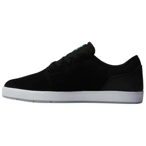 DC Shoes Low top Skateboard Shoes Men's Black