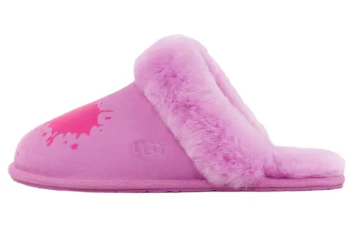 UGG Closed Toe Slippers Women's