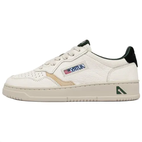 AUTRY Medalist Cow Leather Low top Skateboard Shoes Women's White Black