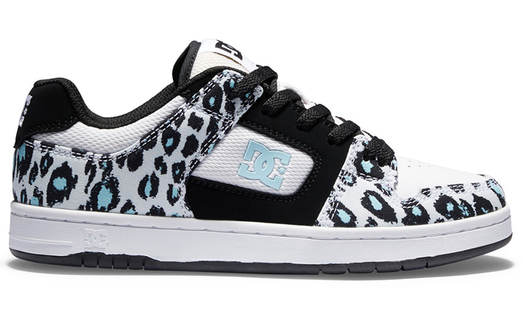 DCSHOES Manteca 4 Fabric Slip Resistant Abrasion Resistant Low top Skateboard Shoes Women's White Black