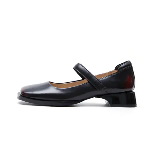 Marie Claire Casual Shoes Women's Midnight Black+Pepper Red