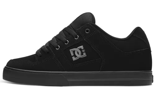 DC Shoes Low top Skateboard Shoes Men's Black