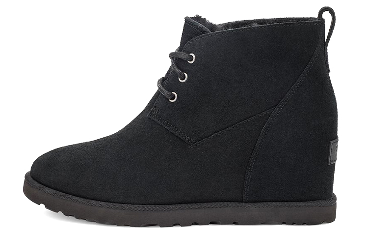 UGG Classic Femme Lace Lace Ankle Boots Women's Black