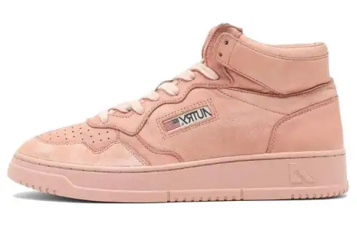 AUTRY Mid top Skateboard Shoes Women's Pink