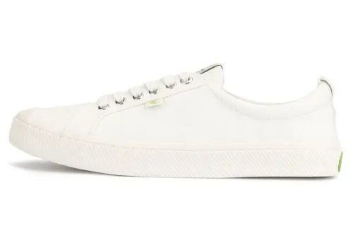 Cariuma Oca low-top canvas sneakers