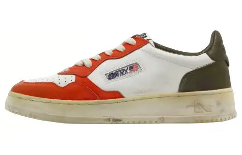 AUTRY Leather Stylish Skateboarding Shoes Men's White Orange Distressed
