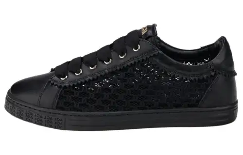 AGL Sheepskin Low top Skateboard Shoes Women's Black