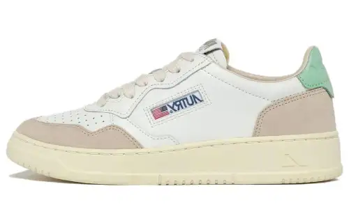 AUTRY Medalist Leather Sneakers
