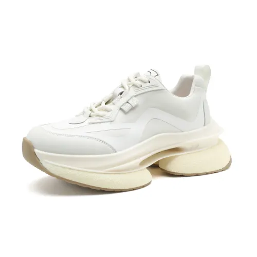 D FUSE SCANDINAVIA Chunky Sneakers Women's Low Top Beige