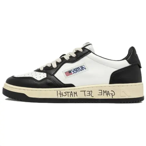 AUTRY Medalist Slip Resistant Low top Skateboard Shoes Men's Black