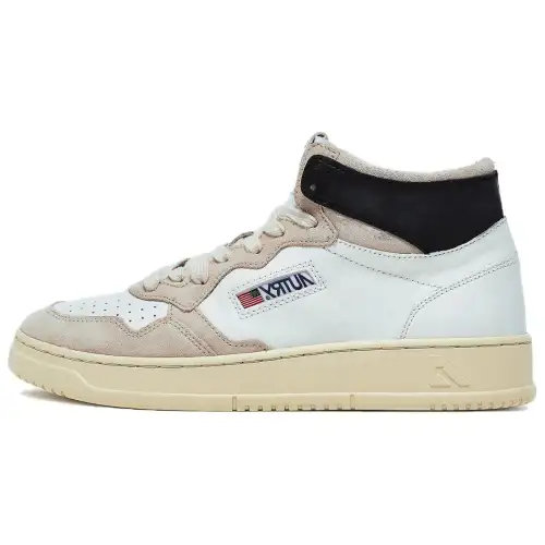 AUTRY Leather High top Skateboard Shoes Women's White