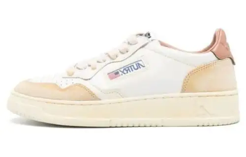 AUTRY Action Panelled Leather Sneakers
