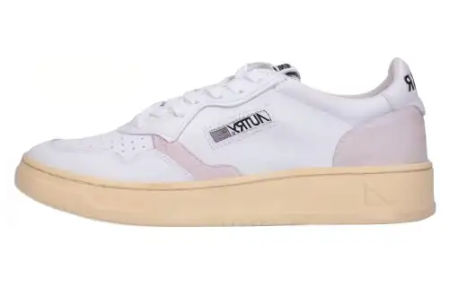AUTRY Leather Low top Skateboard Shoes Men's White