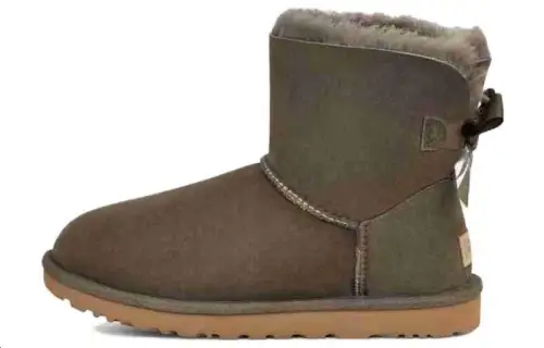 UGG Sheepskin Thermal Slip Resistant Short Snow Boots Women's Olive Brown