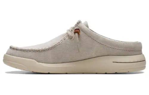 Clarks Closed Toe Slippers Men's Light Gray