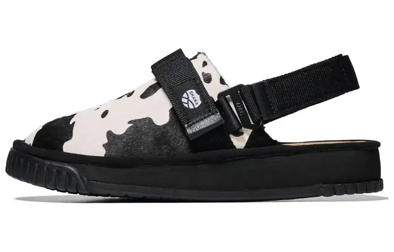 Shaka Abrasion Resistant Closed Toe Slippers Unisex Black White