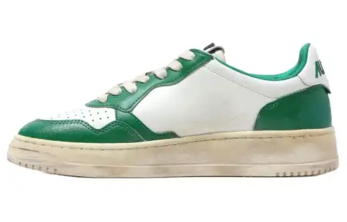 AUTRY Super Vintage Leather Sneakers