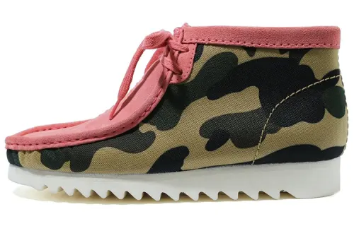Clarks x A BATHING APE Suede Ankle Boots Men's Pink
