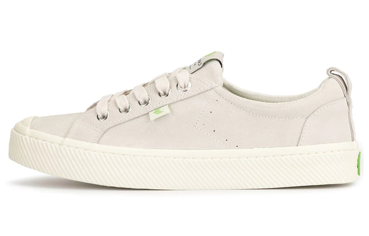 Cariuma Oca low-top suede sneakers Women's