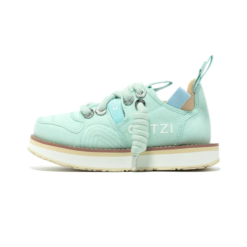 OETZI Skateboard Shoes Women's Low Top Cyan