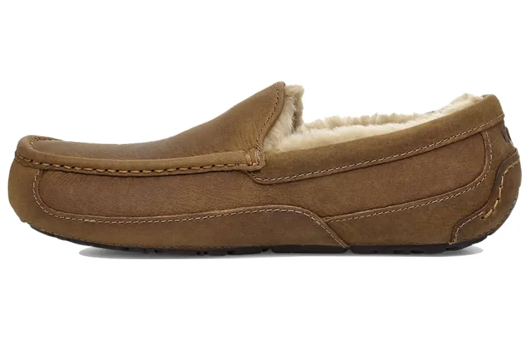 UGG Ascot Matte Slipper Tan