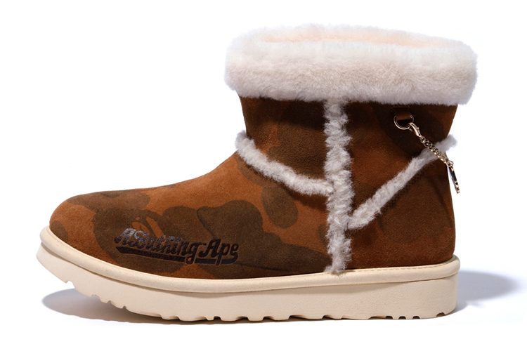 Угги UGG X Bape classic mini (коричневые) — фото 1