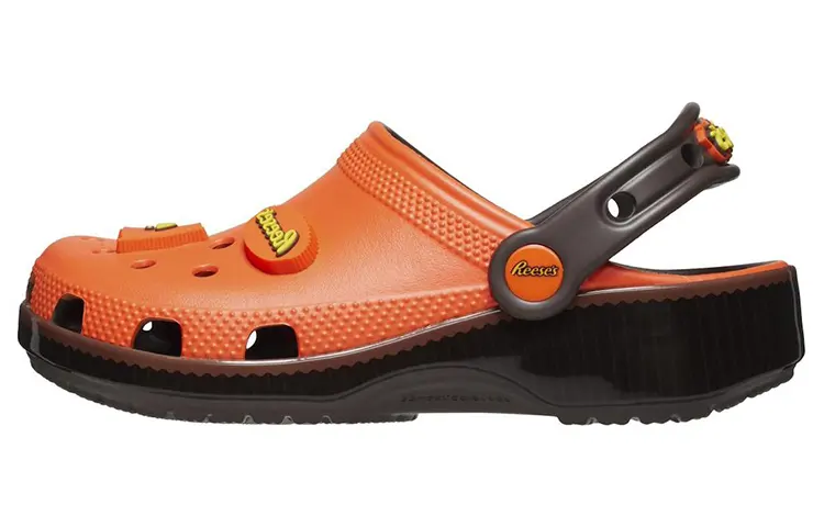 Hershey's x Crocs Classic Clog Pack EVA Clogs Men's Umber