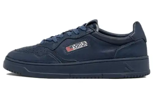 AUTRY Medalist Leather Low top Skateboard Shoes Men's Dark Blue