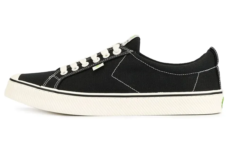 Cariuma Oca canvas low-top sneakers