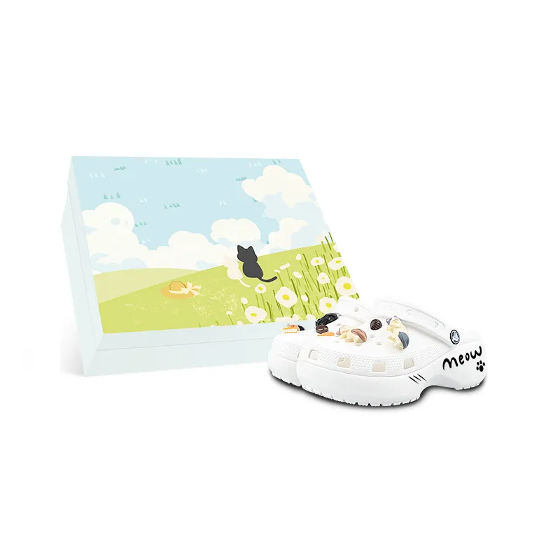 Crocs Classic Clog 3D Effect Pendant, Kitten Element EVA Clogs Women's White