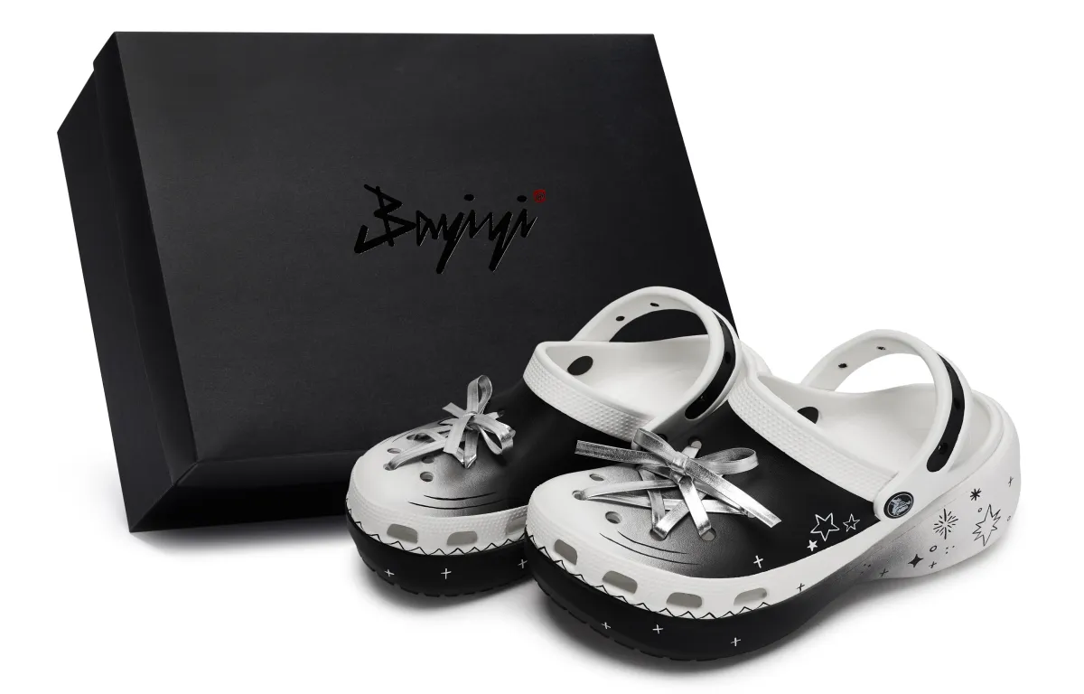 Crocs Classic Platform Clog Made In 811, Hoshino Ginhui, Gift Box Clogs Women's Black White