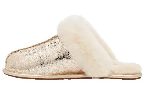 UGG Closed Toe Slippers Women's