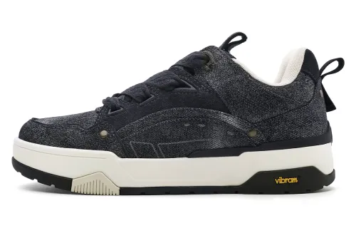 Dickies Coverage Slip Resistant Coverage Slip Resistant Low top Skateboard Shoes Men's Mist Black