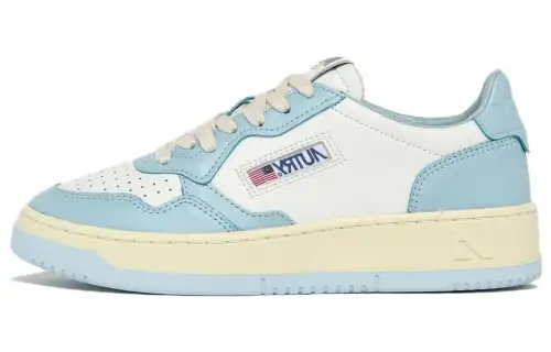 AUTRY Medalist Low Bicolor 'White Baby Blue' Women's