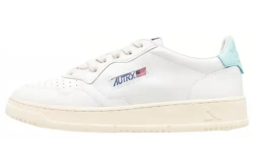 AUTRY Leather Stylish Skateboarding Shoes Men's White