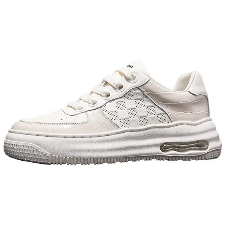 JANE HARLOW Low top Skateboard Shoes Men's White