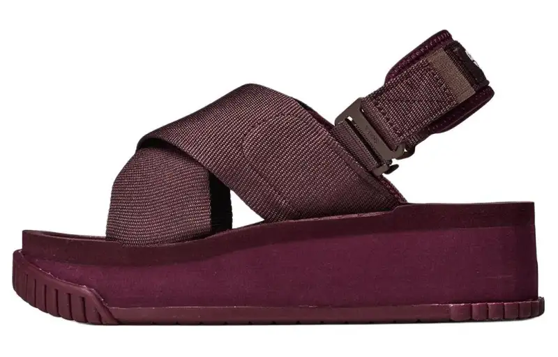Shaka Beach Sandals Women's Red Brown